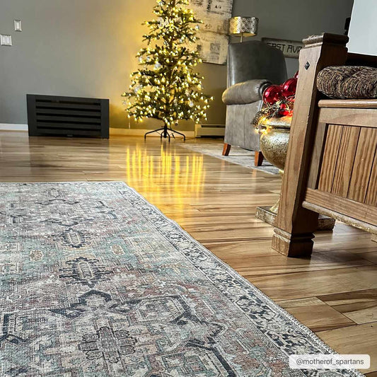NisaVerde™ – Vintage Green Washable Rug