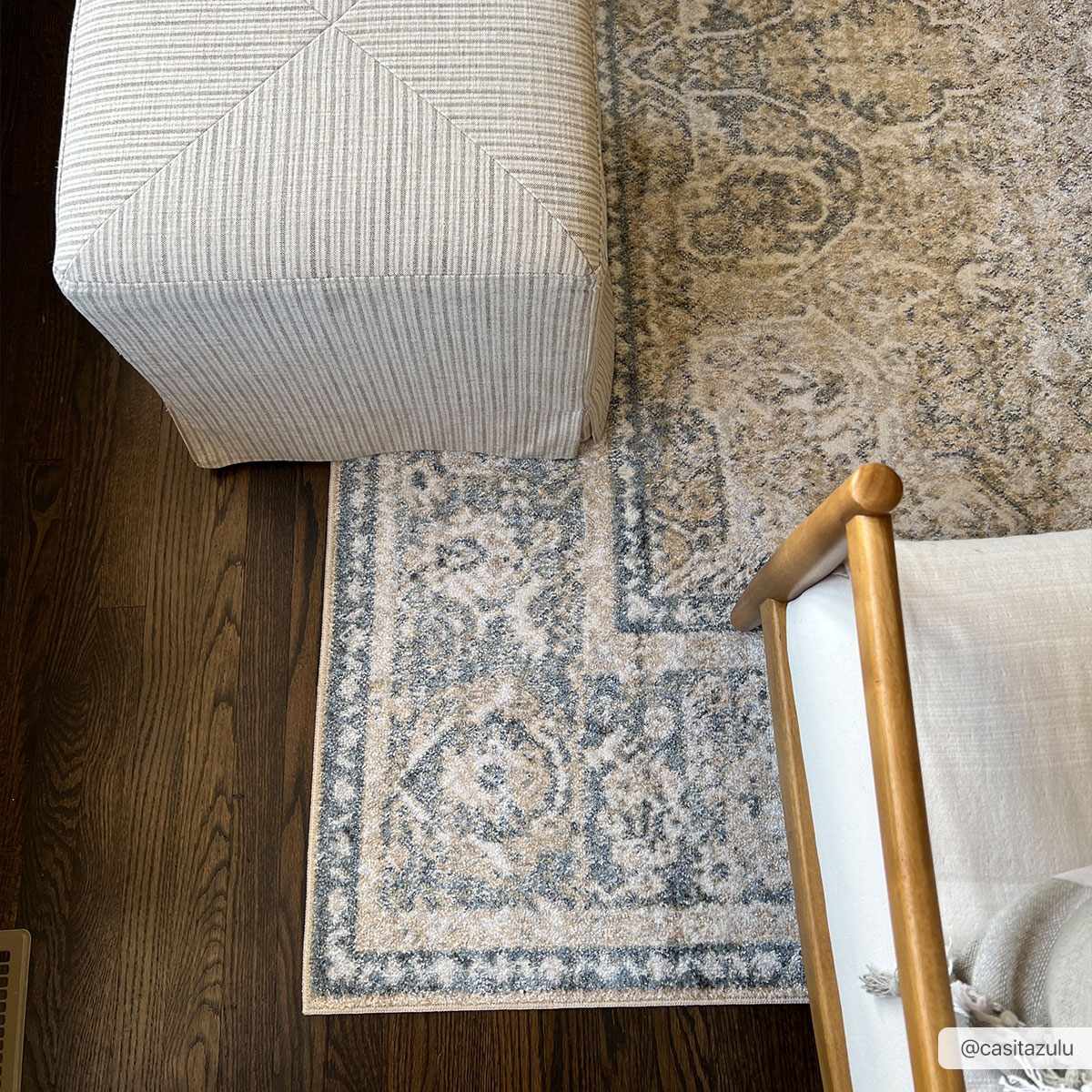 AriasWeave™ – Cream & Blue Washable Area Rug