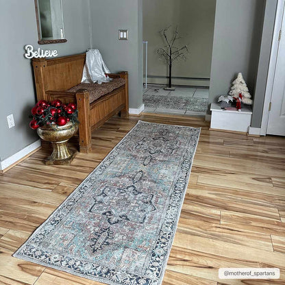NisaVerde™ – Vintage Green Washable Rug